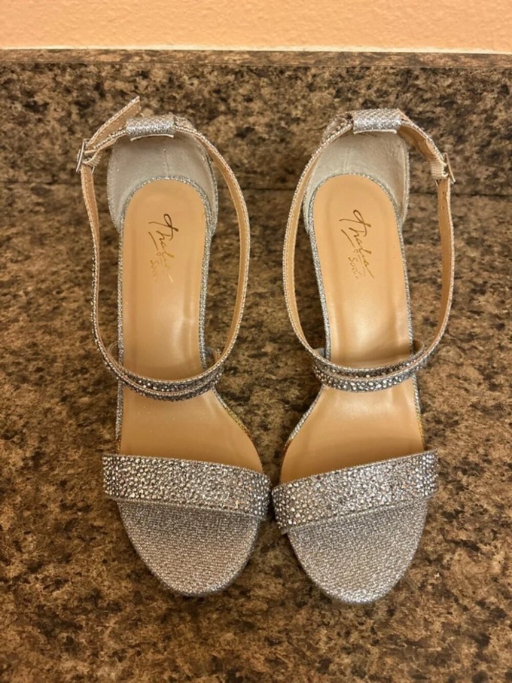 Thalia Sodi silver heeled sandals - Size 6.5